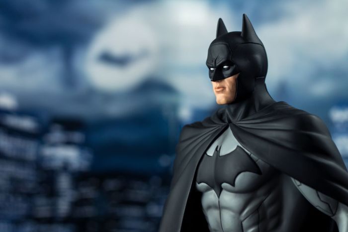 Batman: The New 52 Statue | DC Comics Statue | Popcultcha | Ikon  Collectables