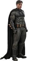 Batman vs Superman: Dawn of Justice - Batman (2.0) 1/6th Scale Hot Toys Action Figure