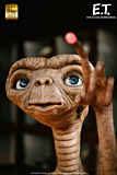 E.T. The Extra-Terrestrial - E.T. 1:1 Scale Life-Size Maquette Statue by  Elite Creature Collectibles